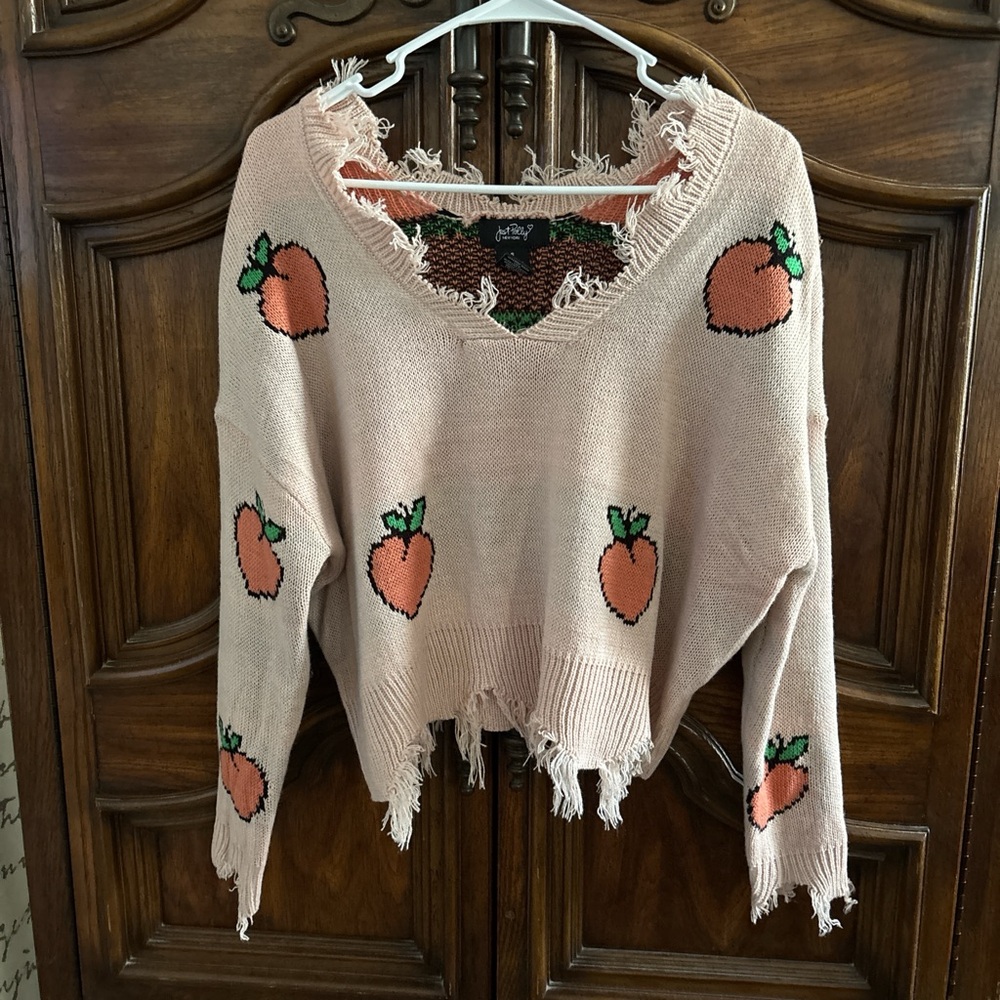 Just Polly cropped distressed peach sweater size S
